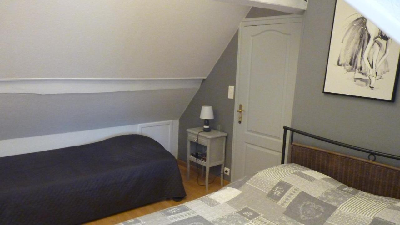 La Cyrillaure Bed & Breakfast Mosnes Bagian luar foto